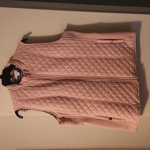 Dusty pink quilted vest. Size XL